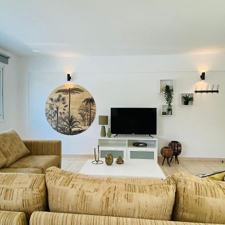 Serena'S 2-Br Apartment In Larnaka Exterior foto