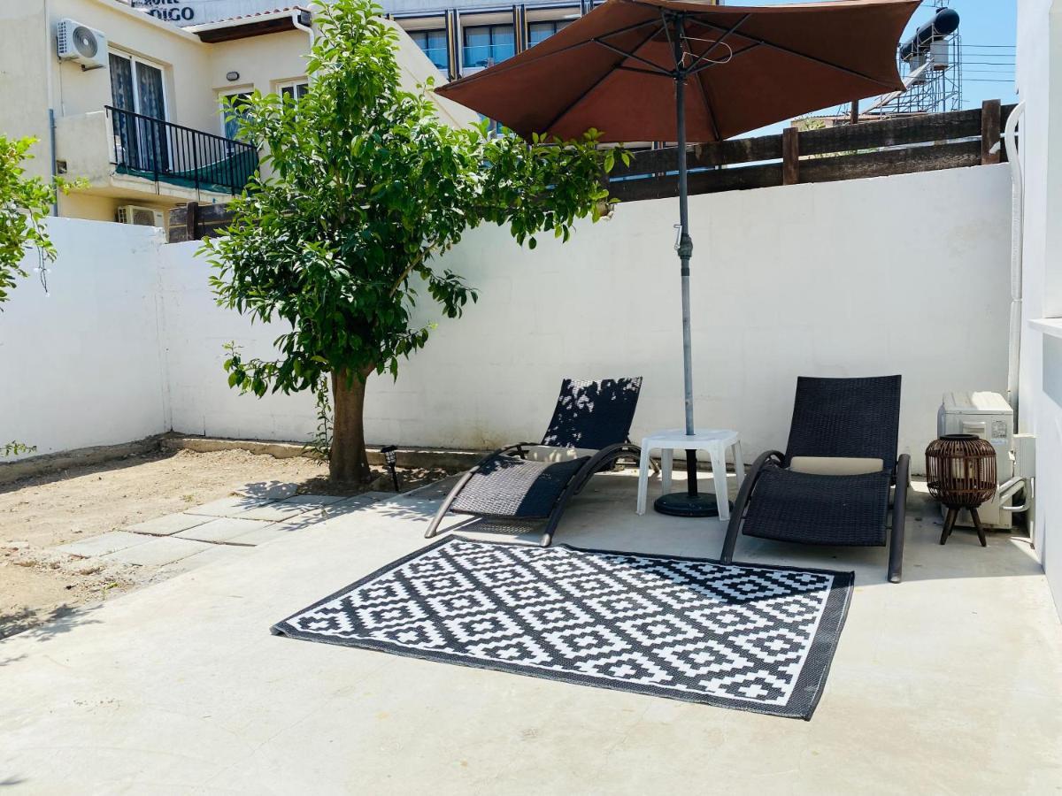 Serena'S 2-Br Apartment In Larnaka Exterior foto